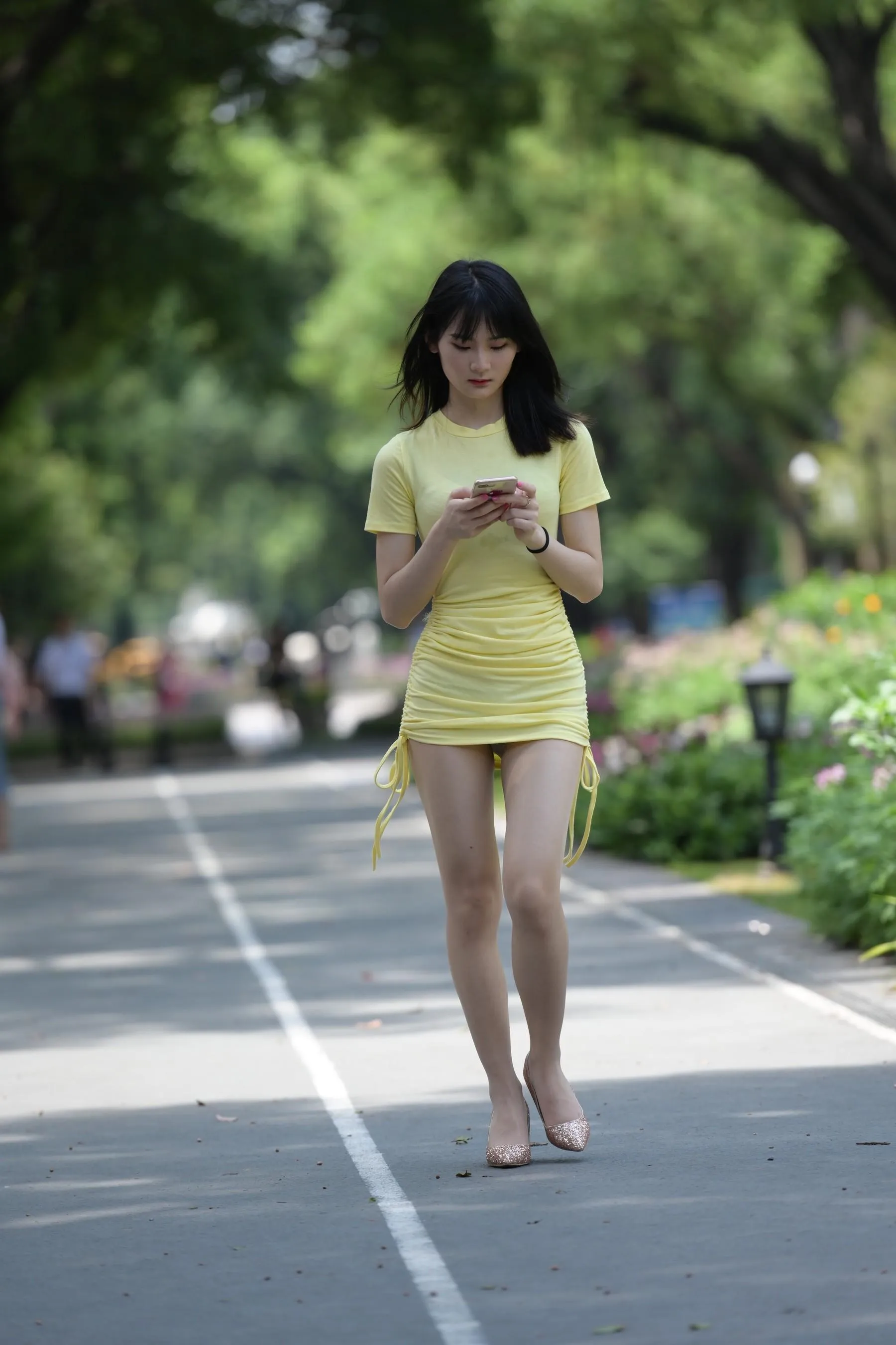 [魔镜街拍] NO.123 淡黄色连衣裙性感美女街拍 [285P]插图3